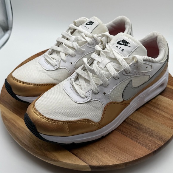 Nike Shoes - Nike Air Max SC Women's Size 9 1/2 Shoes White Metallic Gold Silver  0576